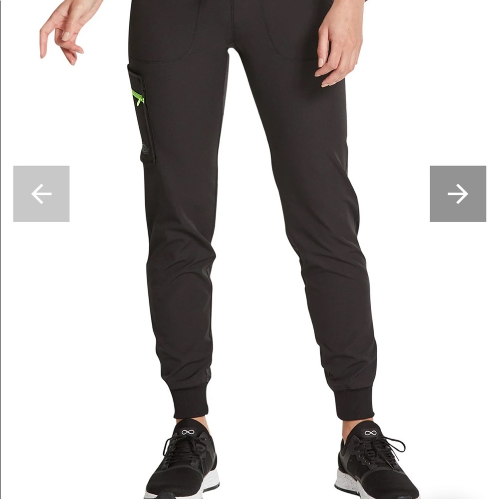 Dickies Dynamix Women's Mid Rise Jogger Pant